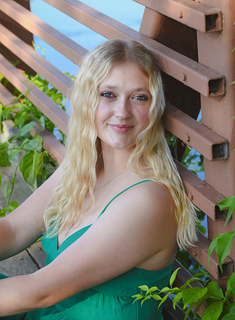 Mallari I Young Senior Photo